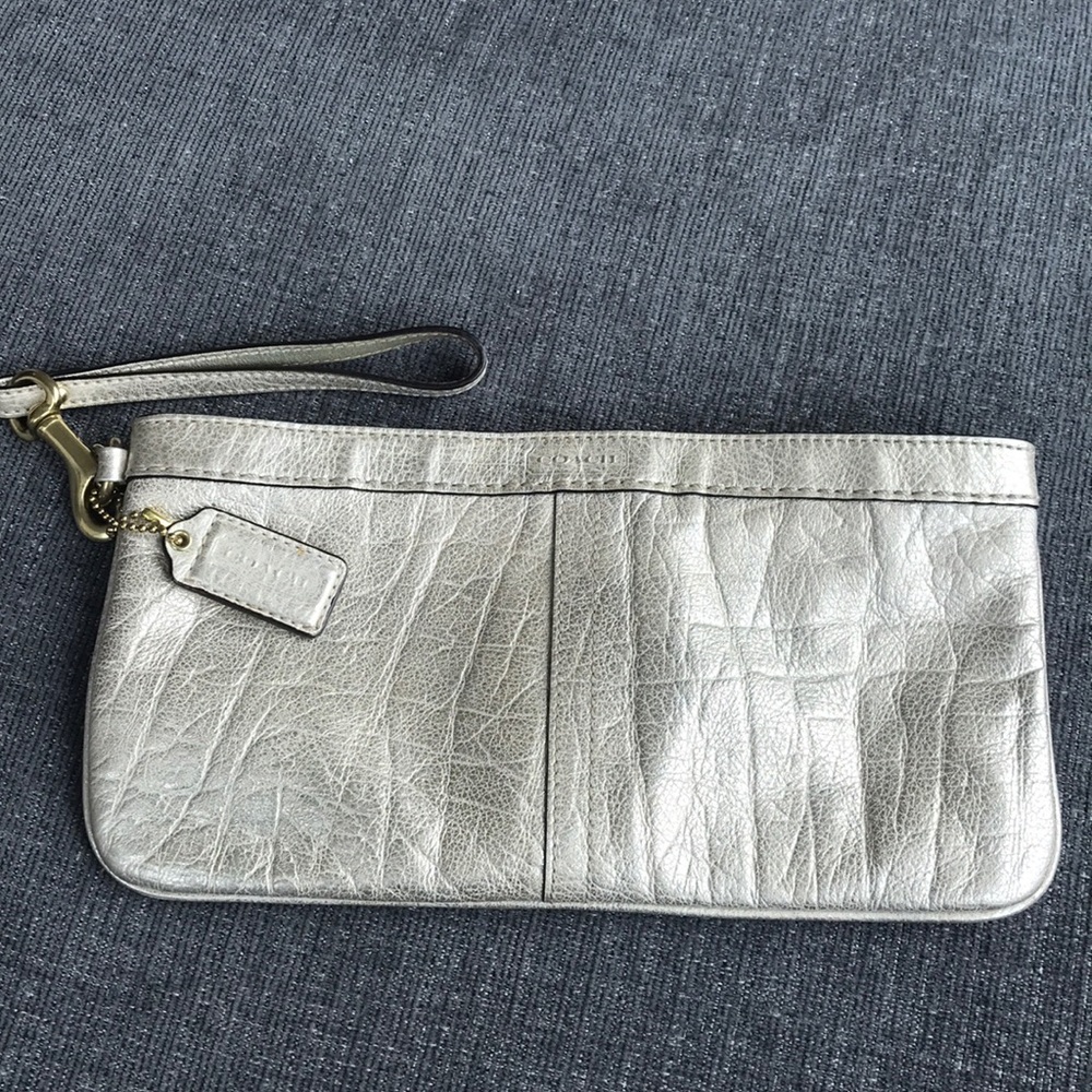 ⭐️2 for $12⭐️ Coach Wristlet